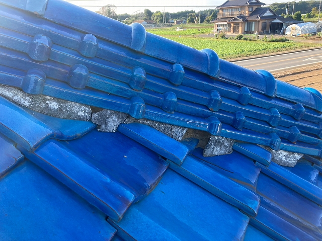 隅棟の漆喰はがれ